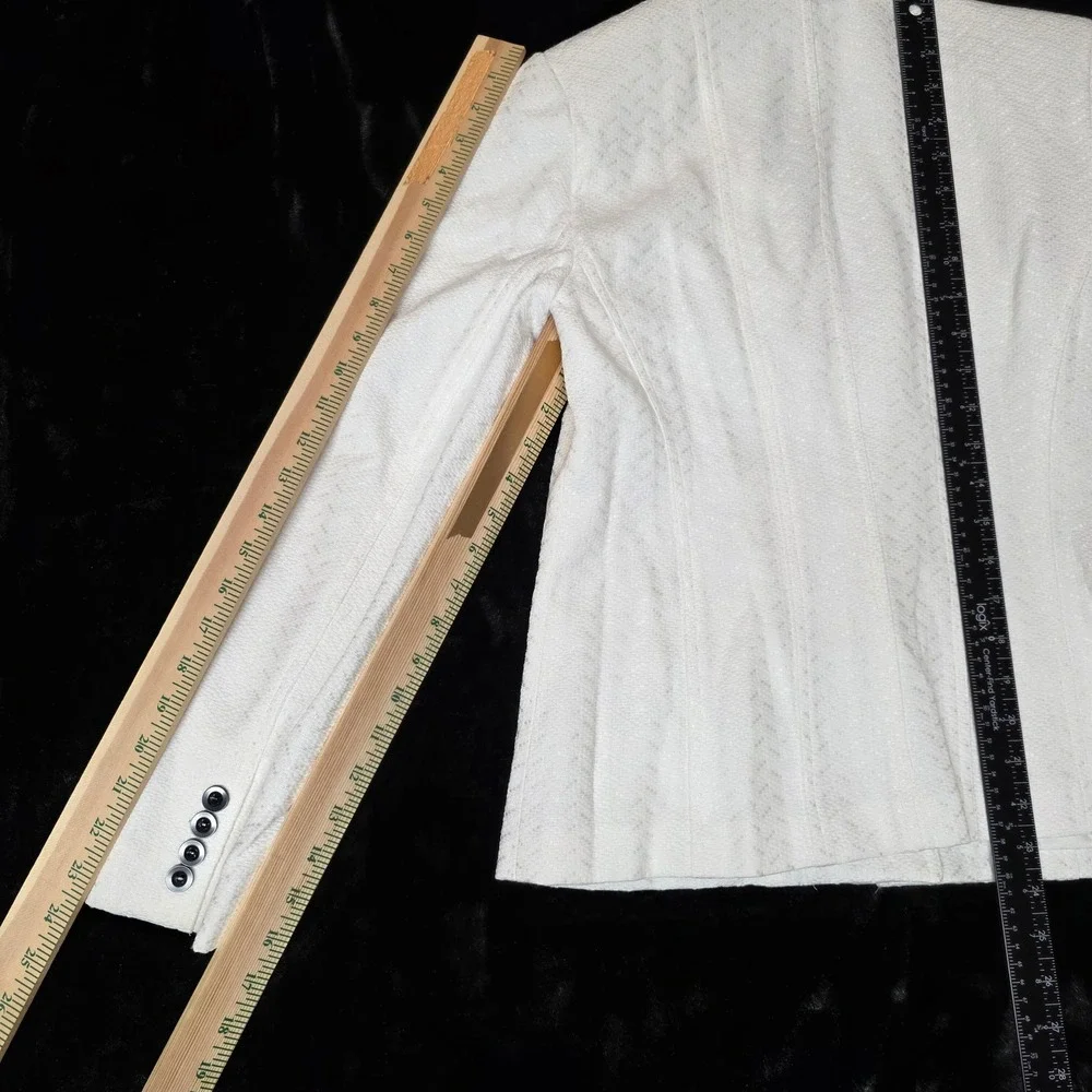 Pursuits Ltd Womens Blazer Size‎ 8 White Textured Shimmer 3 Button Jacket Brooch